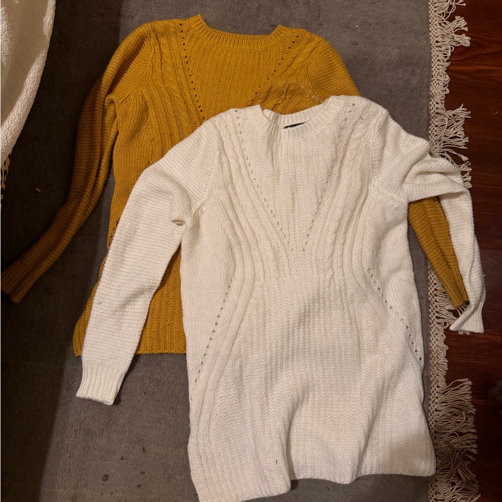 2 Knit Crewneck Sweaters Cream & Mustard Women’s Size L Never Worn